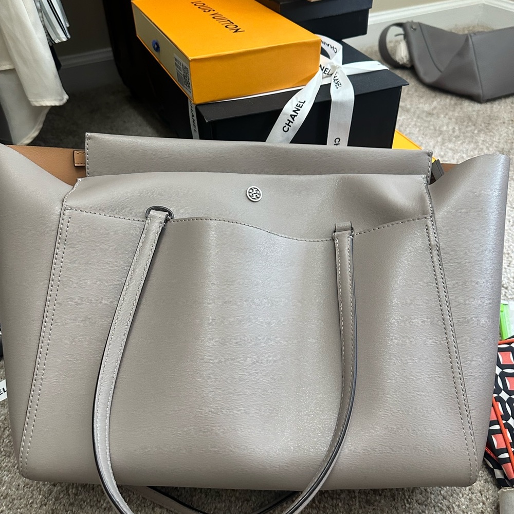 Tory Burch Elegant Gray and Tan Tote